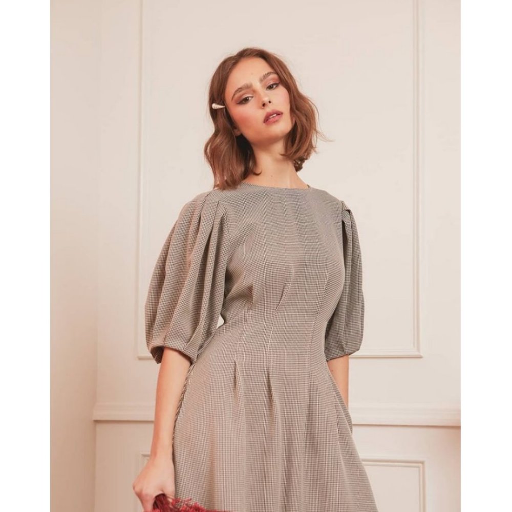 NWT Anthropologie Houndstooth Pleated Puff Sleeve Cottagecore Preppy Midi Dress - Picture 9 of 10